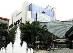 AL TEATRO（アル・テアトロ）／株式会社 ベル・フードサービス 求人 世界中から様々なアーティストが集まる劇場内のレストラン。