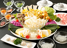 天香回味（テンシャンフェイウェイ）／株式会社 ナチュラルフード 求人 体が喜ぶ、具材がい～っぱい！ボリュームも満点の薬膳火鍋。体と心を癒す至高の味は当店のみの逸品です。