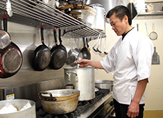 「焼肉 おくう」／株式会社 おくう 求人 おいしい料理が、たくさんのお客様の笑顔を生み出します。神奈川エリアから当社ブランドを成長させ広めていきましょう！