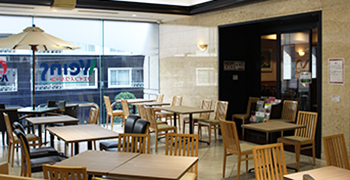 ウエインズ カフェ／横浜トヨペット 株式会社 求人