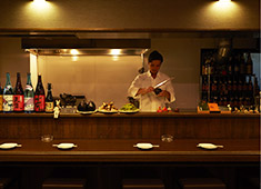 株式会社シーズニング／定食屋 石榴（ざくろ）、居酒屋 等々力3丁目5番地 求人 居酒屋以上、割烹未満のお店「とどろき三丁目五番地」も運営しています。和食を学びたい、活かしたい方も歓迎いたします！