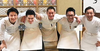 「炭火串焼 けむり」「魚きんめ」「和食ごしき」「鮨かんてら」／株式会社 けむり 求人