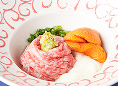 肉 かぶく 求人 ホールスタッフは料理の説明など、料理長と情報を共有してお客様にご案内してください。