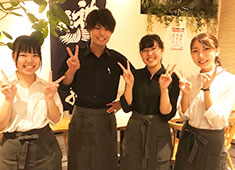 恵比寿　箸庵／株式会社リバティフィール 求人 年令や経験でなく、人柄採用を徹底しているので、幅広い経験を持つスタッフが活躍しています！