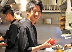 株式会社カステリーナ／OSTERIA CASTELLINA／trattoria bar Carina carina 求人 リストランテからオステリア、トラットリア、バール、カテゴリーを変えながらも、新鮮な食材を活かす料理を提供中！