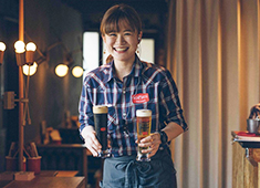 SCHMATZ（シュマッツ）／カイザーキッチン株式会社 求人 居酒屋などの異業態からの転職者が多数の当社。あなたの新しいキャリアのスタートを応援します！