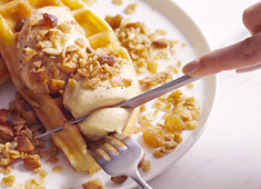 Pepper PARLOR Waffles & Drinks／ソルト・コンソーシアム株式会社 求人 仕事とプライベートをもっと充実させてたい人は、実働8h（月176h）勤務もOK！女性も働きやすい環境を目指します！