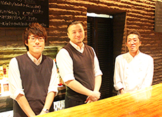 株式会社 シーンメーカー 求人 スタッフは皆、自分らしく生き生きと働いています♪どのお店が合っているのかも、相談しながら一緒に決めましょう！