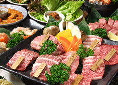 焼肉 横浜苑 (オリエンタルグループ) 求人 15：00〜24：00勤務。実働8h。週休2日OK！終電までの勤務もOK！寮完備。遠方や地方出身者も大歓迎です！