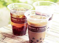 とろけるクレープMOMI＆TOY'S 求人 平日は学生、週末は家族連れなど客層も様々。