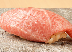 「鮨 青海（おうみ）青山店」「鮓 湊（みなと）」「鮨 天海（あまみ）」、他 求人 その日の食材を吟味し、鮨や一品料理の芸術を生み出します。