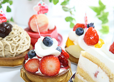 虹色cafe／N&Nエンターテイメント株式会社 求人 ラインナップは貴方次第！ご経験のある方には、スイーツ部門のトップポジションとしてご入社いただきたいと考えています。