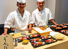 「鮨 りんだ」「らんまる」／株式会社ショートストップ 求人 『店舗見学・体験入店』は随時歓迎！お客様からのご依頼でイベント出張などもあるので、様々な経験が積めますよ！