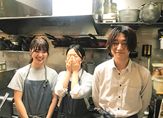 TAKCAFE／株式会社ペペドルチェ 求人 正社員・アルバイトの垣根を越えて、楽しく営業しています。