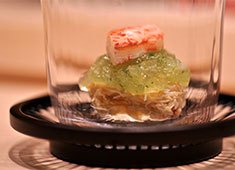 「すし志魂 」／Sushi Yoshitake Limited 求人 世界に羽ばたく鮨職人として、「すし志魂」での経験はあなたにとって大きな財産となるはずです。