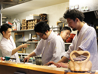 「神田 居酒屋 こころ」「飯田橋 喝采」「渋谷 三心」／株式会社 Grant 求人