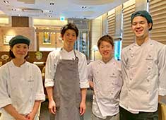 cucina Italiana GIORNOTTE（ジョルノッテ） 求人 年令関係なく和気あいあいとしたフラットな雰囲気の職場です。スタッフ皆で食事に行くなどプライベートでも仲良し♪