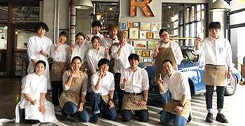 「TREX KAWASAKI RIVER CAFE」「THE CAMP CAFE & GRILL」／株式会社ダブリューズカンパニー 求人