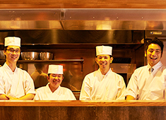 株式会社NATOMICS／せき亭、和食や ちそう、魚斉（うおなり）、魚光（うおこう）、他 求人 【等々力 うおいちばん】客単価4000～ 家族揃って本格的な和食が楽しめる。アットホームな和食店です。