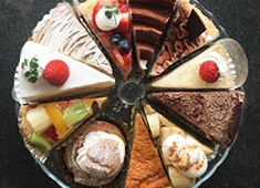 TAKCAFE／株式会社ペペドルチェ 求人 正社員・アルバイトの垣根を越えて、楽しく営業しています。