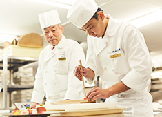 株式会社 明治記念館調理室 求人 ▲和食部門でも経験者及び見習い採用を行っています。日本が世界に誇る文化を一緒に発信していきましょう！