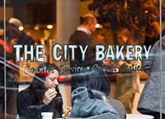 株式会社ADASTRIA eat Creations／THE CITY BAKERY／THE CITY BAKERY NEW YORK GRILL 求人 NYで25年以上続く老舗ベーカリー。本店の味を再現したペストリーや焼き菓子の他、日本オリジナルのパンやデリを販売。