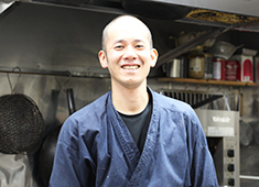 白金 焼鳥 鬼わそと 求人 分からないことがその場で聞ける…そんな雰囲気の良さも魅力！