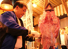 2020渋谷再開発プロジェクト事業部／株式会社 浜倉的商店製作所 求人 昨年末「有楽町産直横丁」では日立久慈漁港直送のアンコウ解体ショーを開催！こんなイベントが年中目白押し！これが醍醐味