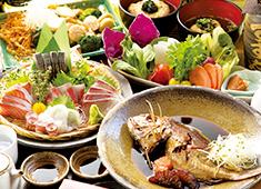 株式会社すずや 求人 ▲「すずや」
魚と野菜、そして日本酒をウリにした、客単価4500円の和食居酒屋！業績も良好で独立希望者にも最適！