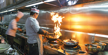 中華料理 登竜門 -tou ryu mon-／株式会社 鯉平 求人