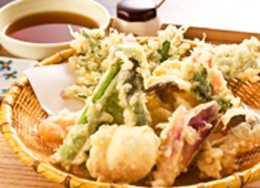 手打そば 車家 求人 拘りの食材、体に良い食事への配慮は欠かせません。是非1度当店こだわりの１つ１つを下記HPリンクよりご覧下さい。
