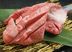 株式会社シゲキッチン／【食彩和牛 しげ吉】【ホルモンセンター】 求人 ▲カジュアルな空間で、おいしいお肉を楽しんでいただきたいとの思いで創業。技術も経営も両方学べる会社です！