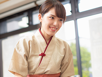 五代目 花山うどん銀座店、他／株式会社花山うどん 求人