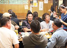 【鳥清 本店】【鳥清 はなれ】【鳥清 関内店】【大和家】／株式会社YORIMO 求人 地域に愛されて続く老舗店。店舗はいつも、常連の方の憩いの場として賑わっています。
