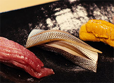 鮨 海心（かいしん） 求人 一流の食材と一流の技術を学ぶなら、お店選びは大事です！当店ならワンランク上の鮨職人を目指せます！