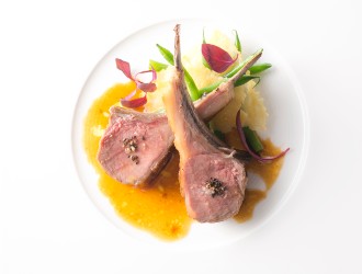 L'ESSOR （レソール） 求人 シェフ候補となる、洋食経験者も大歓迎！近い将来、シェフとしてお店を任せていきたいと考えています。