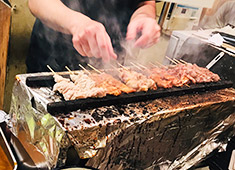 焼鳥・やきとん まるば 求人 店内調理にこだわっていますが、ランチ営業はないので夜営業に全力を出せる好環境！※午後から出勤も実は魅力！