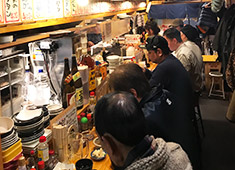 焼鳥・やきとん まるば 求人 既存店のような、みんなが楽しめる空間を新たに創る計画も進行中！一緒にお店を盛り上げていきましょう！