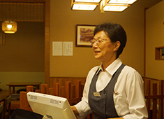 室町砂場 求人 若手からベテランまで幅広く、かつバランスよく在籍しています。