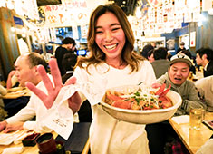 渋谷OPENプロジェクト事業部／株式会社 浜倉的商店製作所 求人 笑顔でお仕事できればファッションは自由！あなたのスタイルでフロアに立っていただきます！アルバイトからの入社も歓迎！