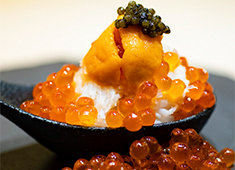 「鮨 青海 西新宿」「鮨 ふくじゅ」「すし龍」他／江戸前鮨開業事業部 求人 旬や走りを大切にする江戸前鮨の伝統を守りながらも、斬新なメニューや美しい盛り付けでお客様を楽しませています。