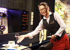 銀座 創作料理 櫻（SAKURA）／Leap株式会社 求人 和食・イタリアン・中華…など、多様な経験を持つスタッフが在籍中！唯一無二の料理を一緒に作っていきましょう！