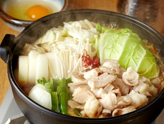 三軒茶屋 五臓六腑 グループ 求人 5店舗目の新店は、鹿児島の「モツすき」のお店。酒に合わせてシンプルに「うまいッ」と思えるものを提供します！