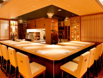 株式会社NATOMICS／せき亭、和食や ちそう、鮨 りんか、魚斉（うおなり）、他 求人 【自由が丘 ちそう】客単価7000円～本格和食をカジュアルに。若い方も和食に親しめるようにつくったお店です。