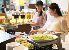 神戸ベイシェラトン ホテル&タワーズ【和食部門・洋食部門】 求人 <B>10代から20～30代、40～50代まで多くのSTAFFが在籍！沢山の仲間と一緒にスキルUP出来る！</B>