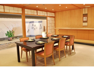 株式会社 熊魚菴 たん熊北店 求人