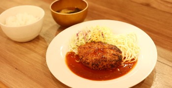 洋食ボンバー 求人