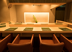 有限会社 SLBカンパニー 求人 女将といっても難しく考えないで、あなたらしいおもてなしをお願いします。