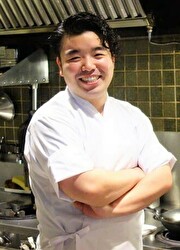 「酒場 ハジカミ」「黒帯」「BarCaroNero」「BODEGAS Guapa」etc／株式会社イーデザイン 求人