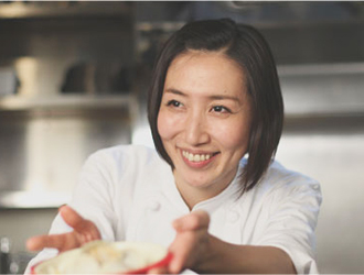 株式会社ティー・ユー・ビーアソシエイツ／『ワイン食堂 旅する子ブタ』 求人
